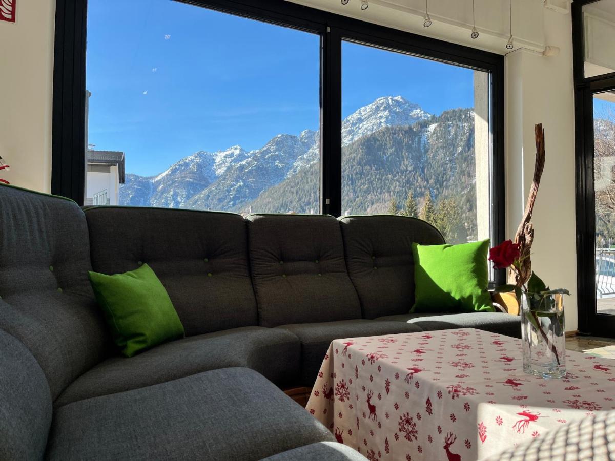 Guesthouse Rosengarten Dobbiaco Bagian luar foto