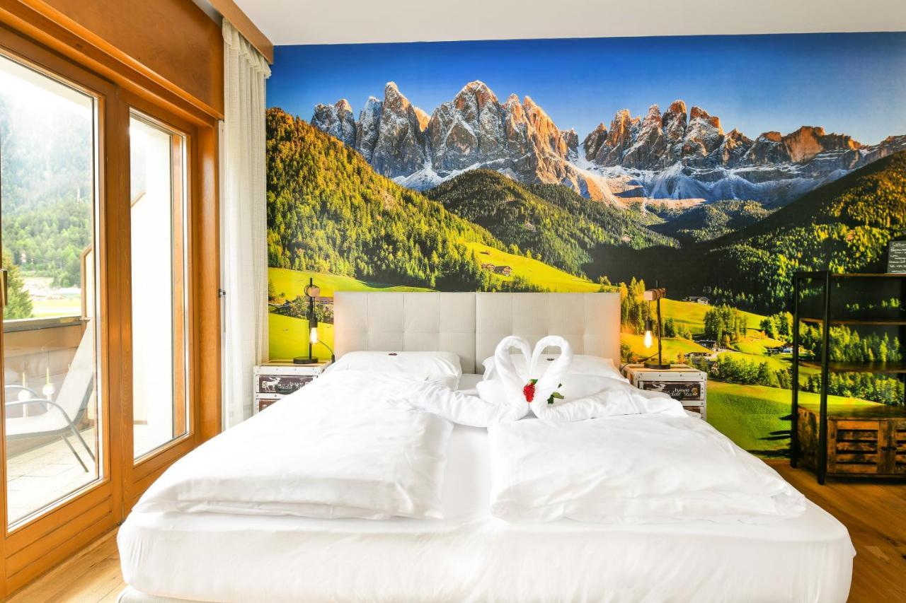 Guesthouse Rosengarten Dobbiaco Bagian luar foto