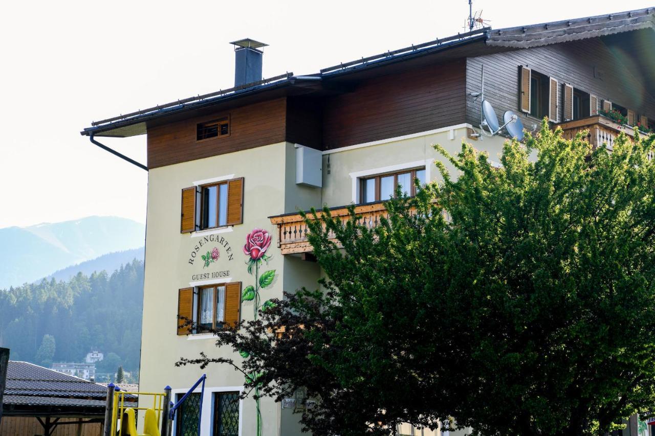 Guesthouse Rosengarten Dobbiaco Bagian luar foto